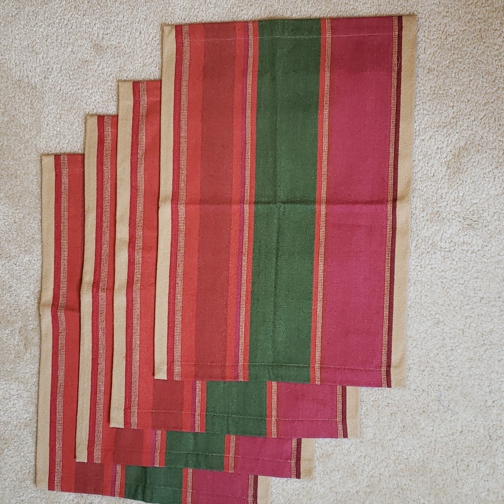 Pottery Barn NWT HERMOSA Stripe Placemats Set of 4
